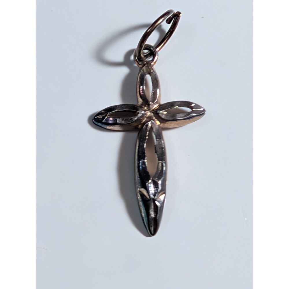 Vintage 925 Sterling Silver Diamond Cut Cross Pendant Charm - Signed Thailand